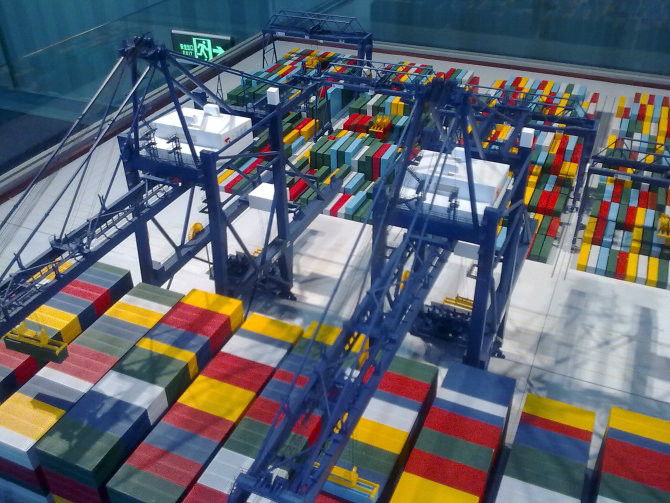 宿迁港口集装箱堆场